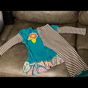 4T Rare Editions outfit